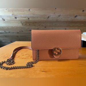 Gucci blush tone clutch with removable strap